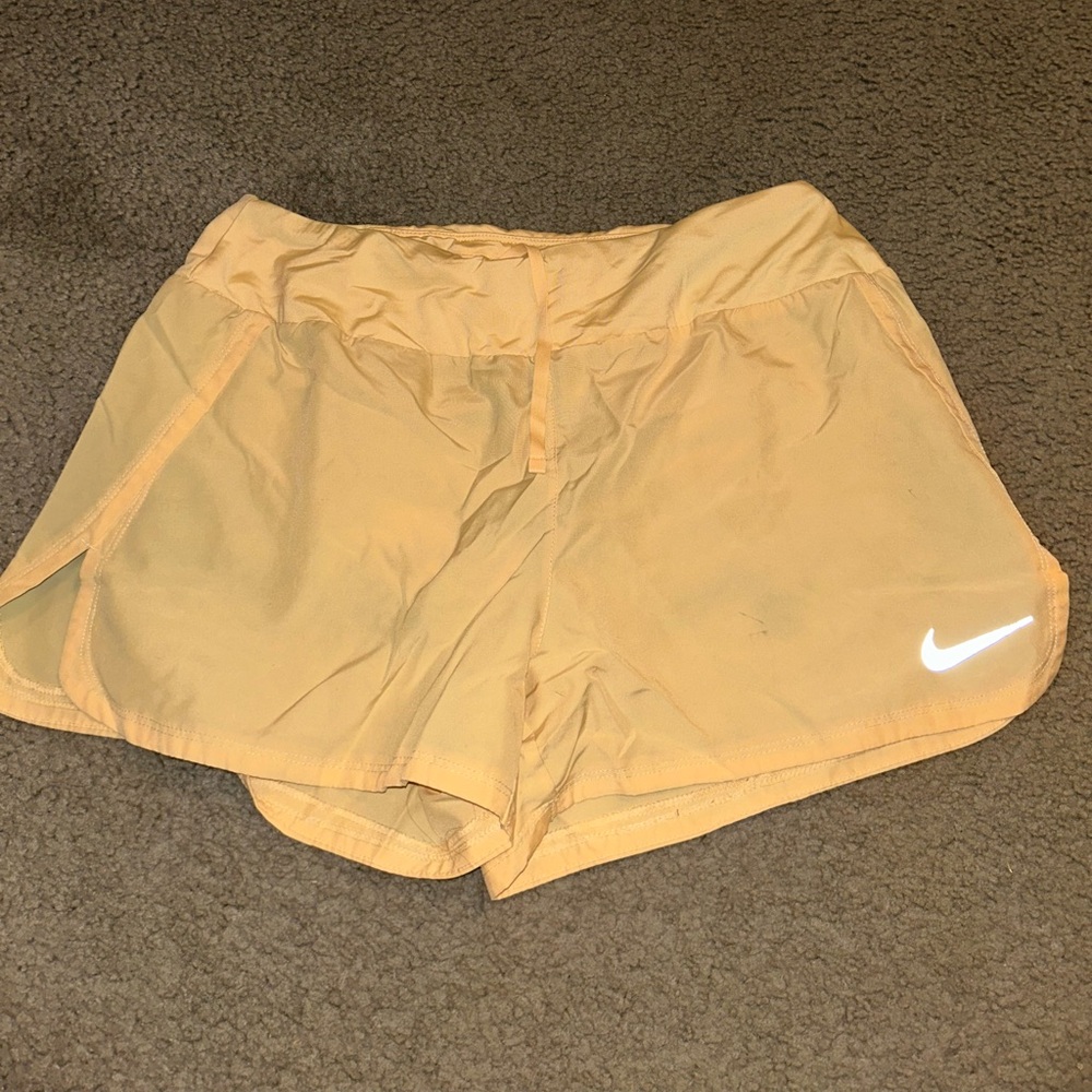 Women’s Nike Dri fit running shorts.  Sz m